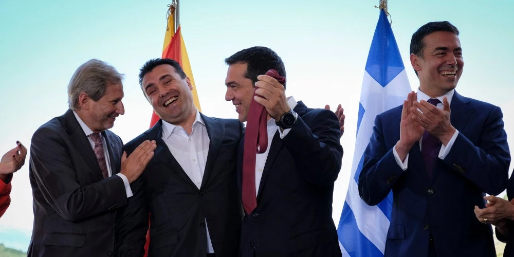 Οι «επιτυχίες» Τσίπρα στα εθνικά: Πανηγυρίζει ο Ζάεφ: «Η συμφωνία εγγυάται την μακεδονική ταυτότητα και τη γλώσσα» – Τι είπε για την… «Μεγάλη Μακεδονία»